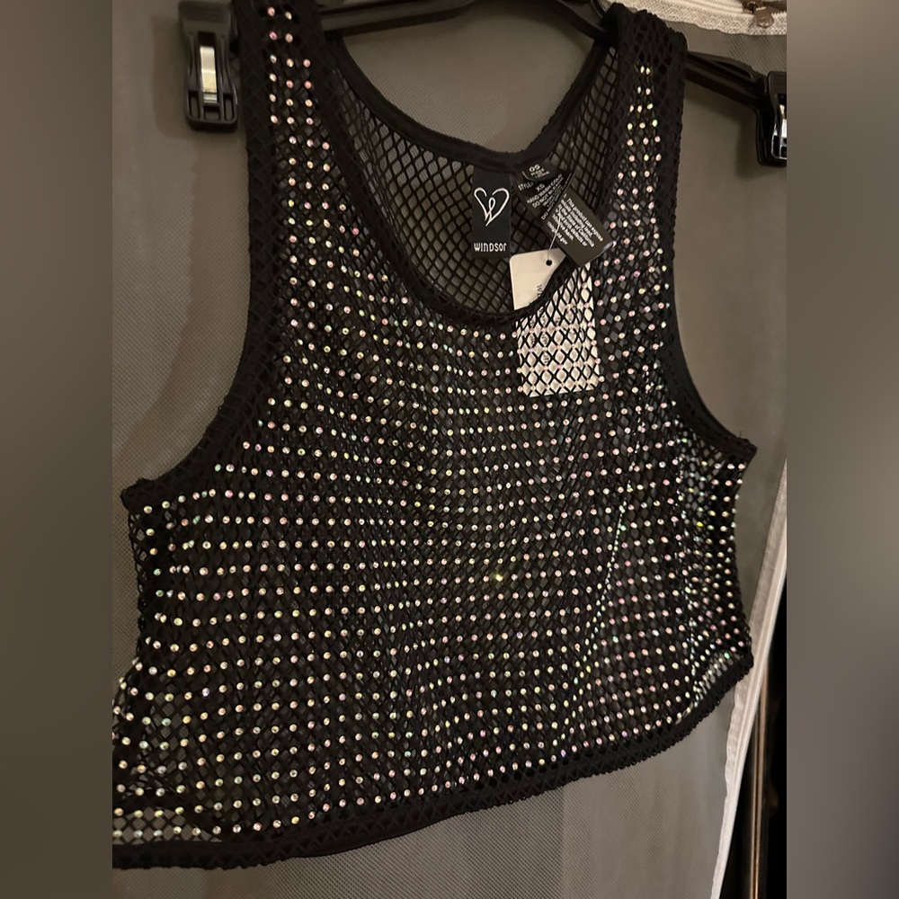 New top. - Picture 3 of 3